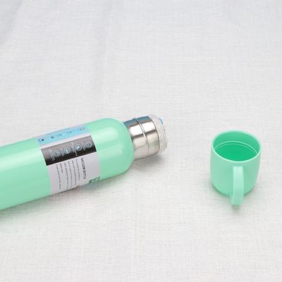 ビジネス 3つの蓋のステンレス真空用水杯 ギフトセット すべての状況に適用されます