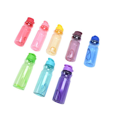 大容量 550ml 学生と屋外スポーツのためのカスタマイズされたプラスチック水杯