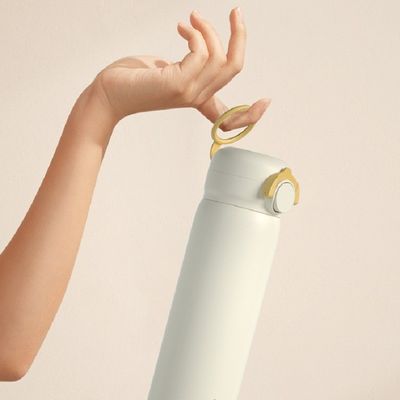 スポーツ用水瓶 最新の流行デザイン 成人のためのカスタム色