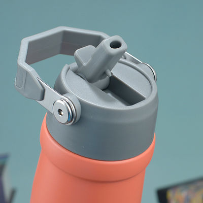550ml/650ml アウトドアスポーツ用水瓶 ストレートドリンクと隔離設計