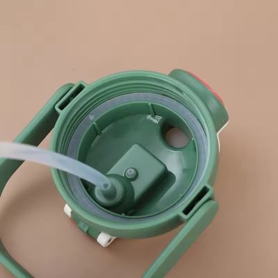 漫画デザイン 800ml ビッグベリーカップ 絶縁式 キッズ 可愛い真空瓶 ストローのサーモス