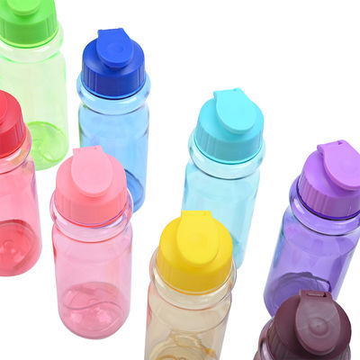 スポーツ OEM BPAフリー プラスチック飲料杯 ストラップ付き 水瓶 あらゆる環境