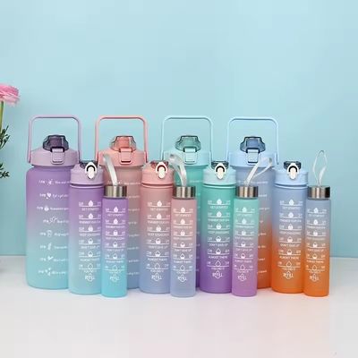 カスタマイズされたロゴ 受け入れられる 3pcs 大容量 スポーツ プラスチック グラディアント 水瓶セット