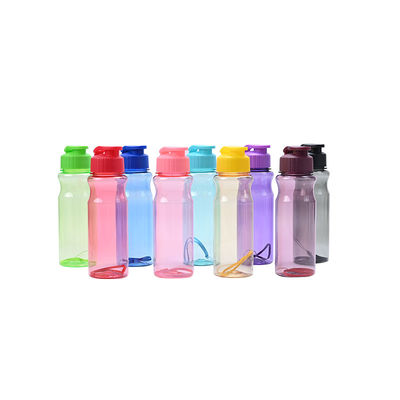 500ML PET BPA 無料 パーソナルカップ スポーツ ストラップ 多色付き プラスチック飲料水 ボトル