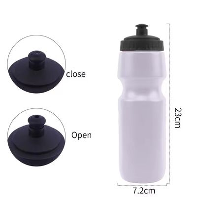 オーダーメイドロゴ 受け入れられる 700ml PE プラスチック スポーツ用水瓶 粉末付き