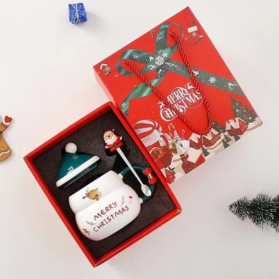 クリエイティブなクリスマスコーヒーカップ 480ml容量 サブライメーション印刷 サンタクロースデザイン