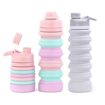 カスタムロゴ 750ML 折りたたむ水瓶 BPAフリーシリコン 子供のための学校とスポーツ