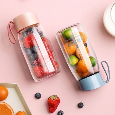 熱隔熱性能 美しいポータブル 380ml 透明な水カップ 屋外用