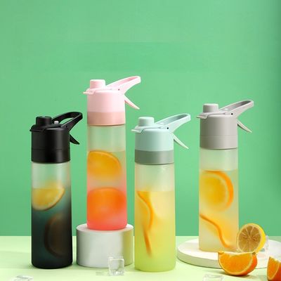 デザイン カスタム ロゴ 650ml スポーツ 屋外 クリエイティブ ボトルのためのプラスチックスプレーボトル