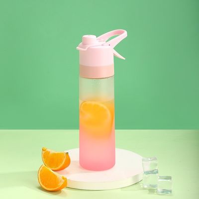 デザイン カスタム ロゴ 650ml スポーツ 屋外 クリエイティブ ボトルのためのプラスチックスプレーボトル