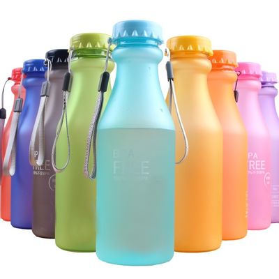 PC プラスチック 550ml ポータブル 凍結 密封 水瓶 旅行 ヨガ ランニング キャンプ