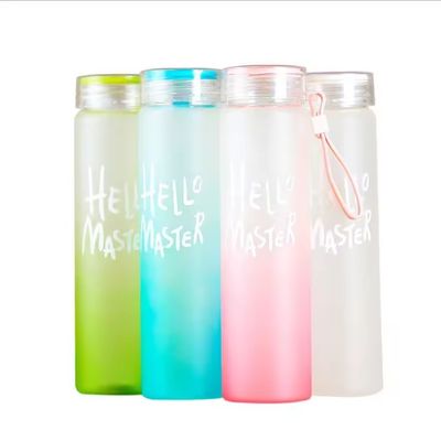 持続可能 500ml BPA 無料 カスタム LOGO グラデント 凍結 ガラス 水瓶 学生用カップ