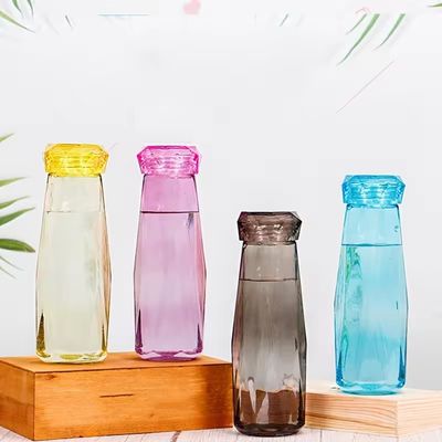 飲料用品型 MUGS モダンデザイン カラフル ファッショナブル ポータブル ガラス飲料ボトル