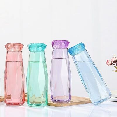 飲料用品型 MUGS モダンデザイン カラフル ファッショナブル ポータブル ガラス飲料ボトル