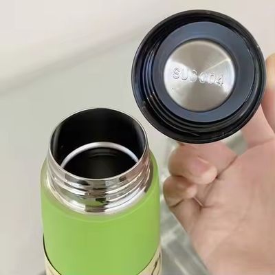 ステンレス真空水瓶 スポーツ用で最適 ステンレス鋼304 18オンス コラボトル