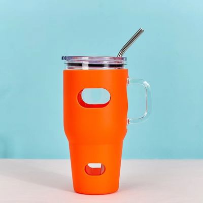 食品グレード 32オンス ガラスタンブラー 木製の蓋とストローのカスタマイズされた色