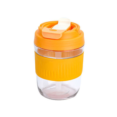 受け入れられるOEM/ODM 400/550ml 漏れ防止の二重飲料グラスカップ シリコン袖付き
