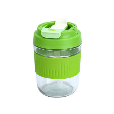 受け入れられるOEM/ODM 400/550ml 漏れ防止の二重飲料グラスカップ シリコン袖付き