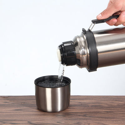 1800ml 直杯 持ち運び可能な真空型ステンレス スポーツ用ウォーキングケトル