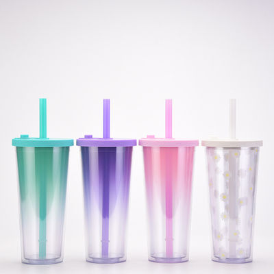 バック・トゥ・スクール オカシオン 隔離式 ダブルウォールデザイン カスタムロゴと蓋付きの 24 OZ プラスチックカップ