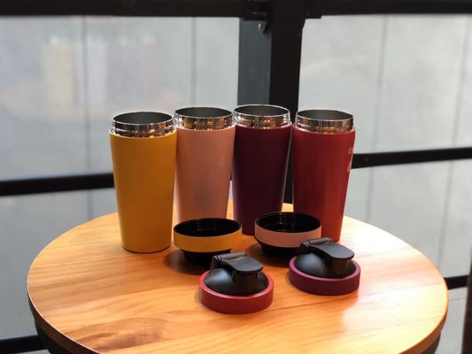飲み物を温かく冷たく保つ 6-12hrs 700ml 大容量 カスタムLOGO フィットネスシェーカーボトル