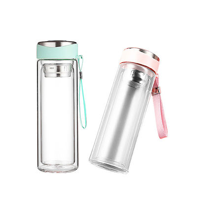 ピンク色のインフューザー付きの2重壁ガラス水瓶 320ML オーダーメイドロゴ受容