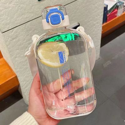 750ml 方形 清水ボトル 携帯用 BPA のない 移動中の水分補給に最適