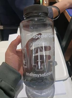 ユニセックス 1000ml 大容量 水杯 スケール 防水カップ PS プラスチック素材