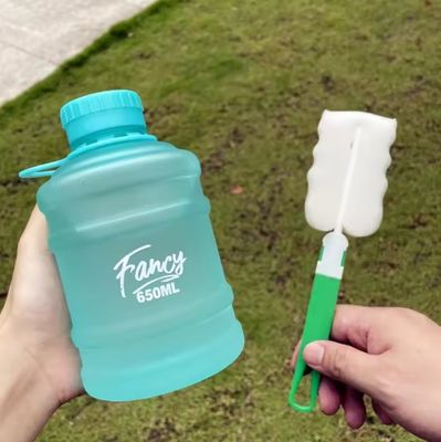 680ml 大容量 直飲杯 学生や屋外活動に最適