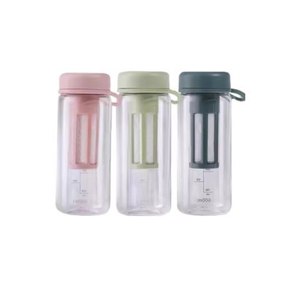 現代のデザイン 温かい冷たい水 可愛いプレゼント 子供の冒険のための飲み物