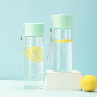 600ml 800ml PC ロープ付きプラスチック水瓶 防水 BPAフリー スポーツ モチベーション