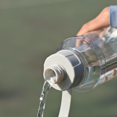 ユニセックス適用可能 1000ML BPAフリー 透明なプラスチック水瓶 沸騰用水に適しています