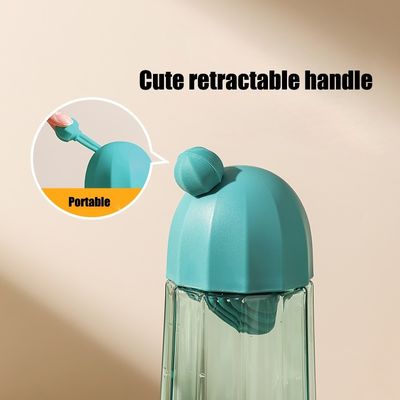 子供 の 水分 供給 需要 に おける 茶 フィルター を 備えた プラスチック 水瓶 の 望遠鏡 手柄