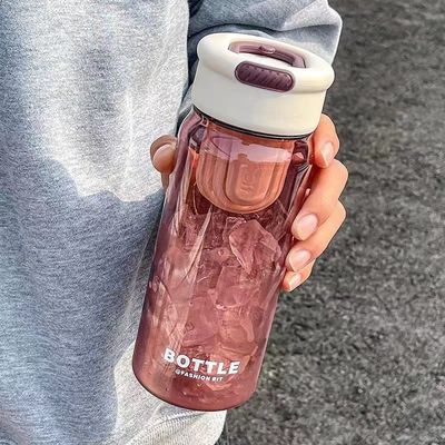 学生 夏のファッション 650ml プラスチック水瓶 ストレナーとポータブルデザイン
