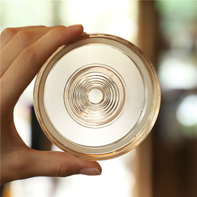 BPA 無料 再利用可能なオフィスカップ 700ml 蓋とストローをカスタマイズしたロゴとプラスチックタンブラー