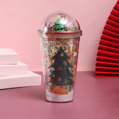 500ml クリスマススタイルのプラスチック水瓶 持続可能な飲み物のための可愛いタンブルデザイン