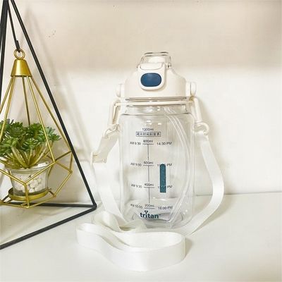 297g プラスチックのスポーツ用 繰り返し使用可能な動機付け用 グラディエントボトル トライタン 水瓶