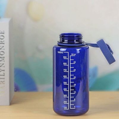 1000ml Bpaフリー プラスチック透明液体水瓶 屋外スポーツ用 水量付き