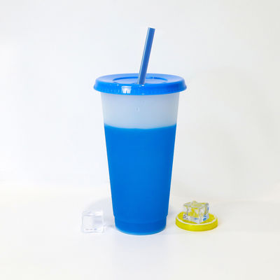 ミニマリストデザインスタイル 24オンス BPAフリー プラスチック カラーチェンジングカップ