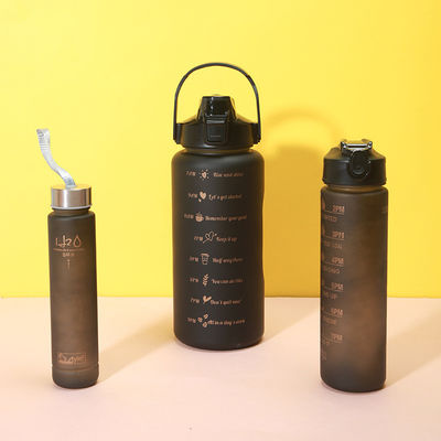 2000ml 900ml 300ml 3 イン 1 スタイムプラスチックストローボトル ジムとスポーツのためのタイムマーカー