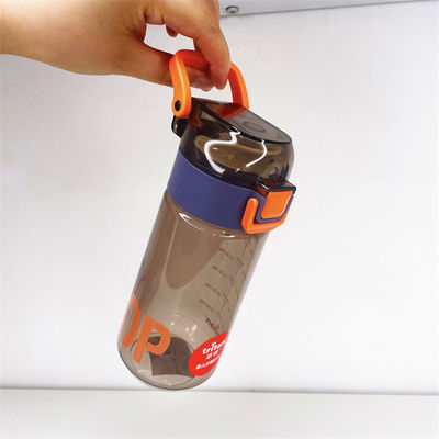 カスタムプリント トライタン プラスチック 水瓶 キャンプの屋外活動のための多機能
