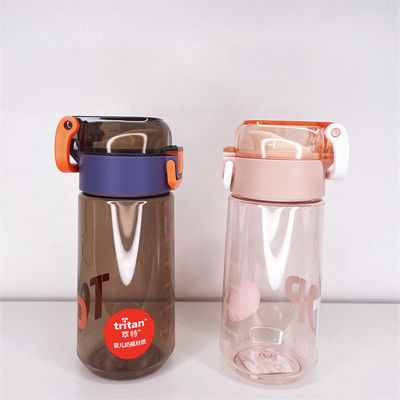 カスタムプリント トライタン プラスチック 水瓶 キャンプの屋外活動のための多機能