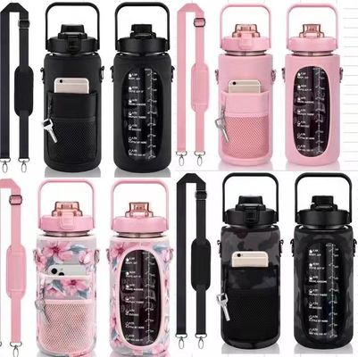 アメリカンスタイル 64オンス 半ガロン 水瓶 大容量 2000ml 袖とストラップ
