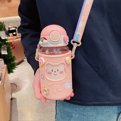 ポータブル 620ml 3D スチッカー プラスチック 水瓶 可愛い熊瓶 子供と学生のための