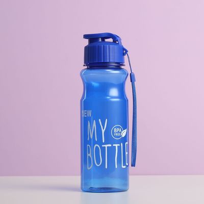 500ml プラスチック製の水瓶 卸荷 持ち運び可能な透明な飲み物カップ 備品用