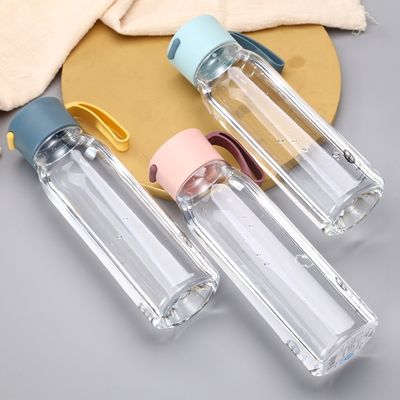 どこにでも水分を保持する 550ml 耐腐蝕コーティング付きのポータブルトライタン水瓶