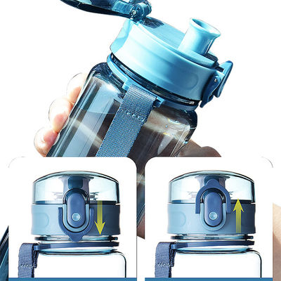 650ml ポータブル スポーツ プラスチック 飲み水 ボトル カック 2023 デザイン 製品