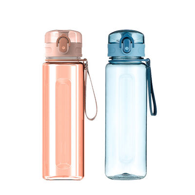 650ml ポータブル スポーツ プラスチック 飲み水 ボトル カック 2023 デザイン 製品