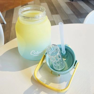 アウトドアスポーツ/キャンプ ストローと大きな容量を持つ高外観のプラスチックカップ