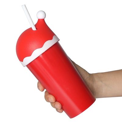カップ 飲料類 クリスマスプレゼント 20オンス サンタ帽子蓋とストローのタムラーカップ